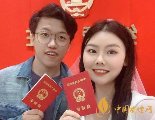 90后同名同姓情侶領(lǐng)證結(jié)婚 太有夫妻緣了！