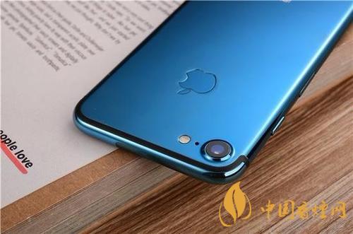 iphone12藍(lán)色好看嗎？ iphone12藍(lán)色和白色哪個(gè)好看？